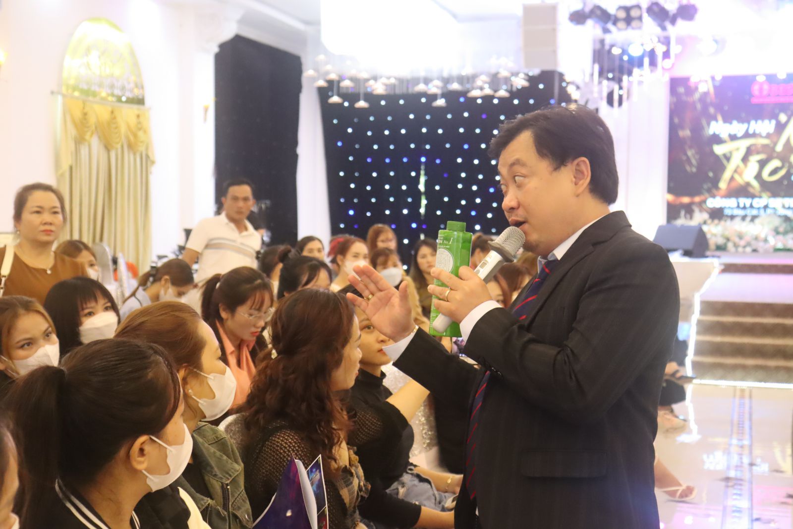 hoàng gia huy